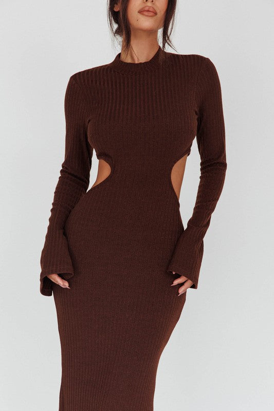 Lucy Long Sleeves with flared Cuffs Knit Maxi Dress